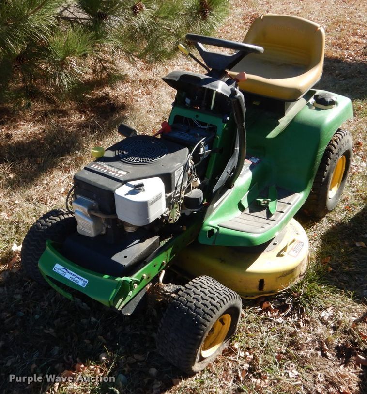 image for item HS9462 John Deere LT155  lawn mower