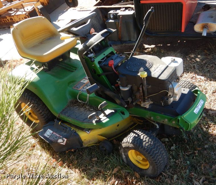 image for item HS9462 John Deere LT155  lawn mower