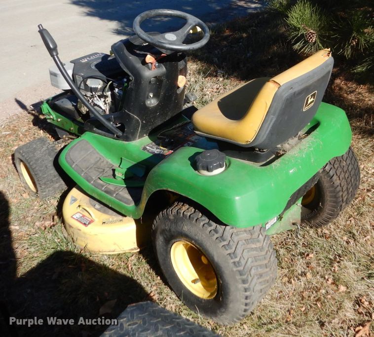 image for item HS9462 John Deere LT155  lawn mower