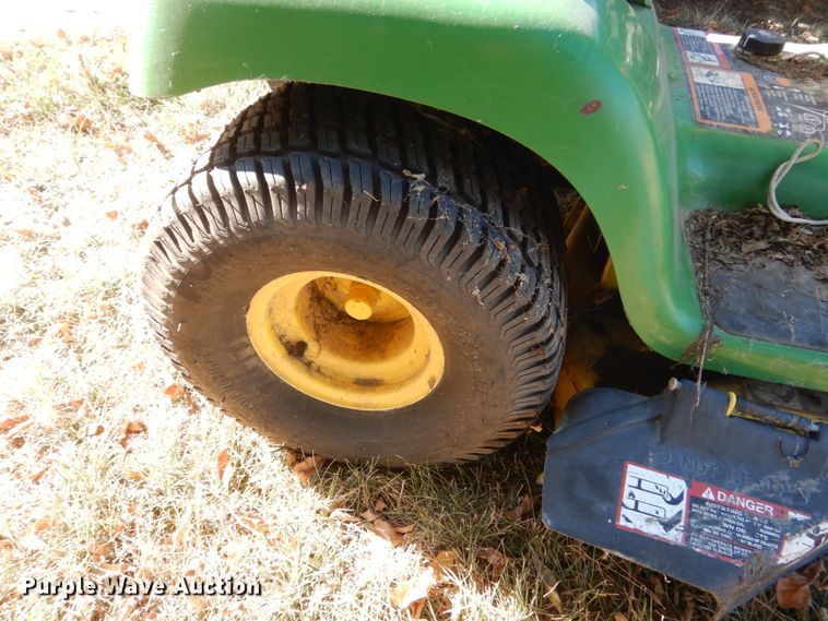 image for item HS9462 John Deere LT155  lawn mower