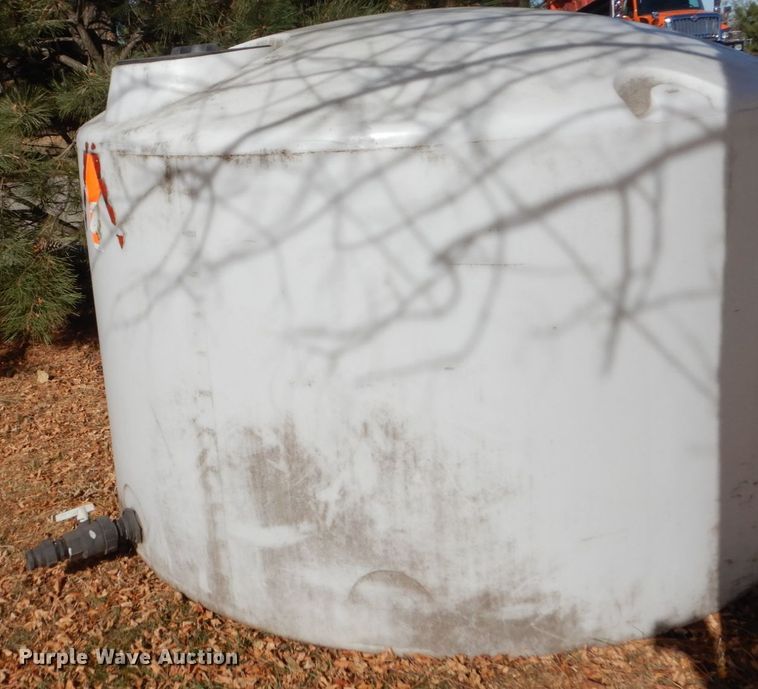 image for item HS9463 Poly tank