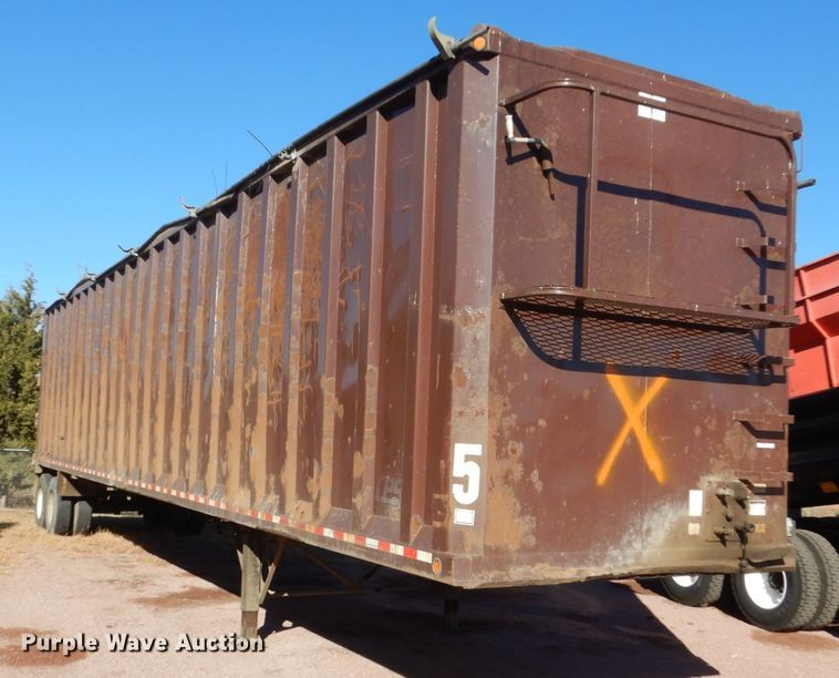 image for item HS9465 2003 CPS walking floor trailer