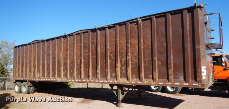 image for item HS9465 2003 CPS walking floor trailer