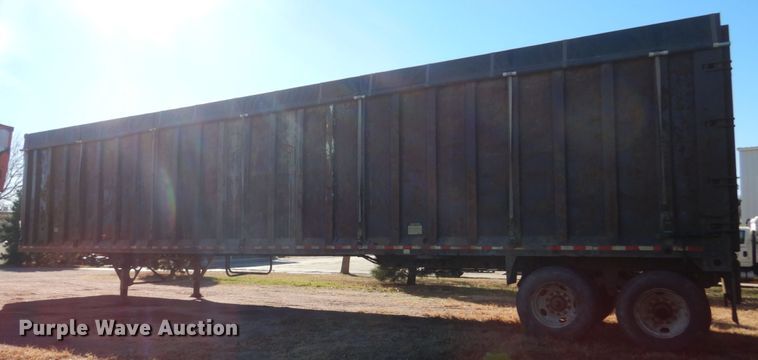 image for item HS9465 2003 CPS walking floor trailer