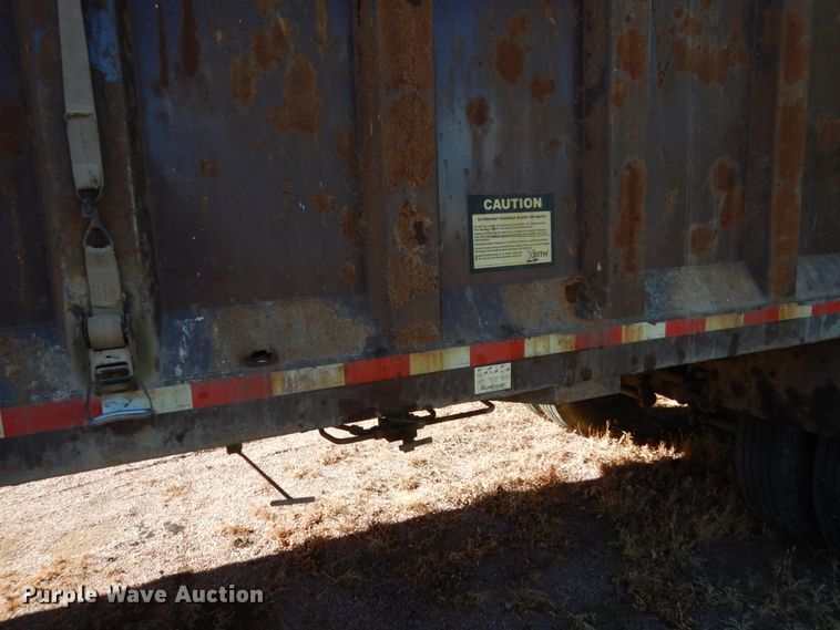 image for item HS9465 2003 CPS walking floor trailer