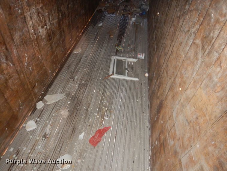 image for item HS9465 2003 CPS walking floor trailer