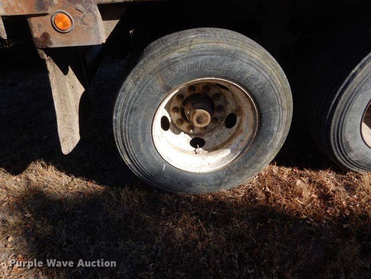 image for item HS9465 2003 CPS walking floor trailer