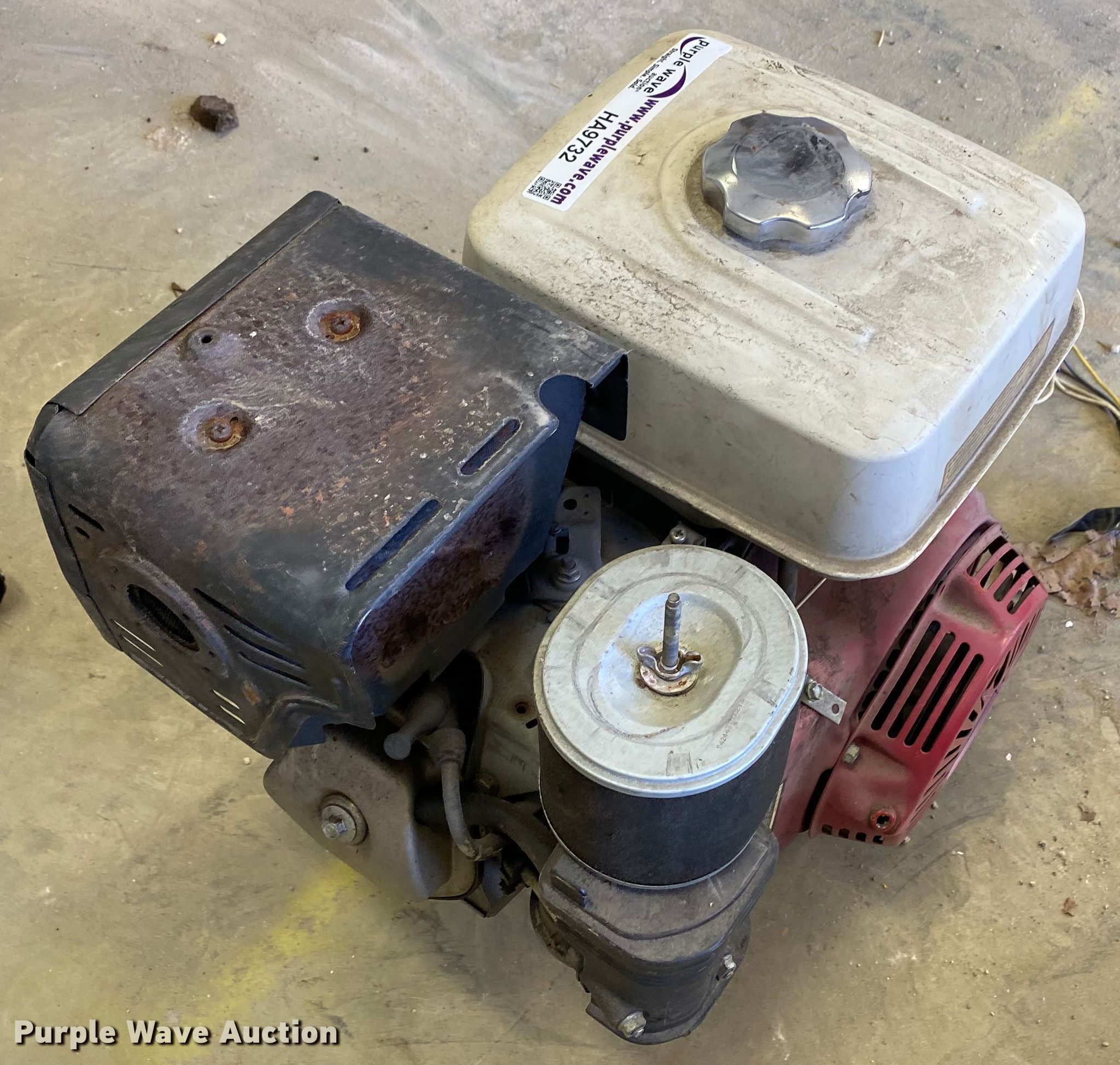 Honda gas engine in Forsyth, MO Item HA9732 sold Purple Wave
