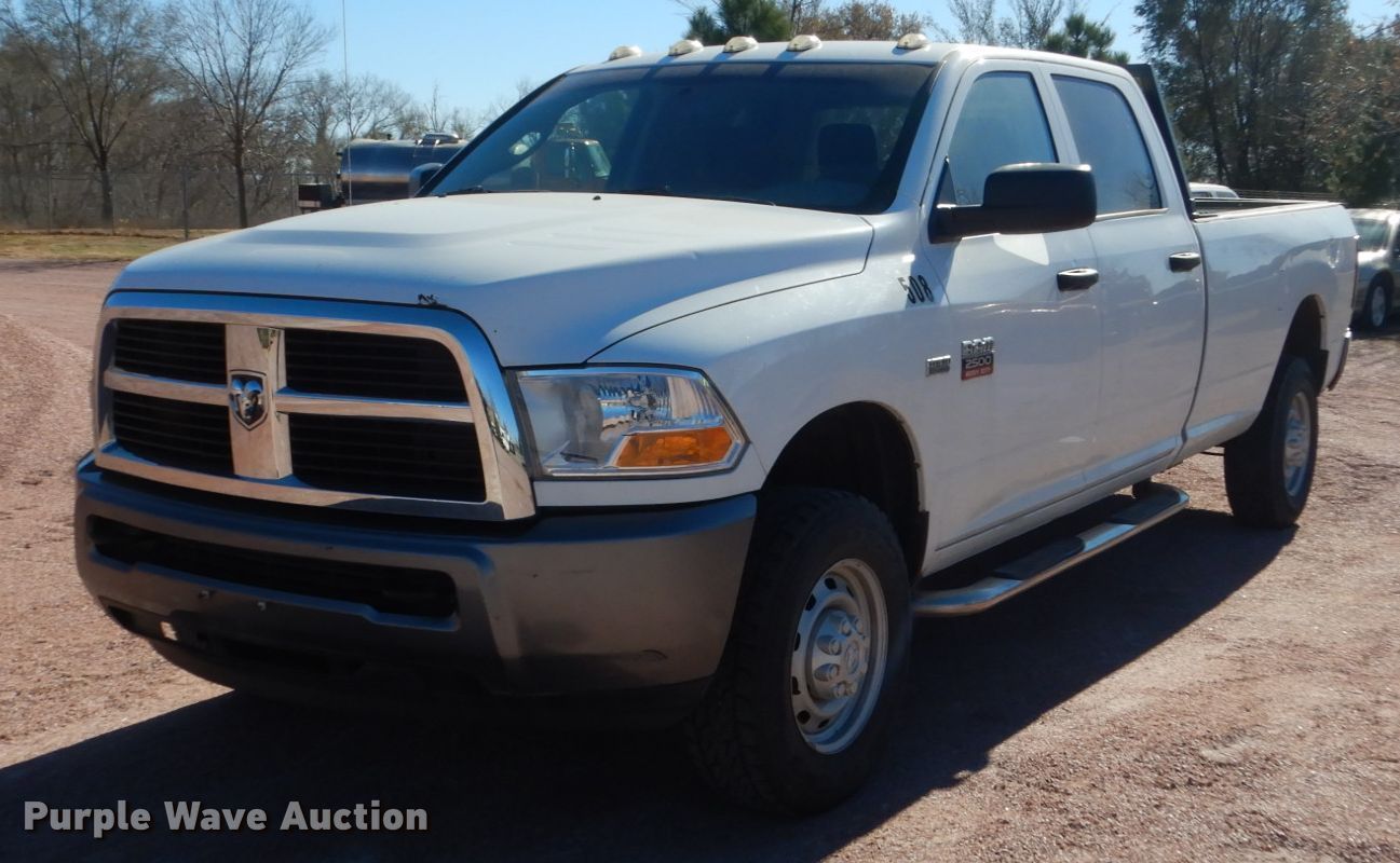 2011 Dodge Ram 2500HD Crew Cab pickup truck in Yankton, SD Item