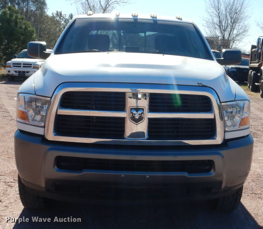 2011 Dodge Ram 2500HD Crew Cab pickup truck in Yankton, SD Item