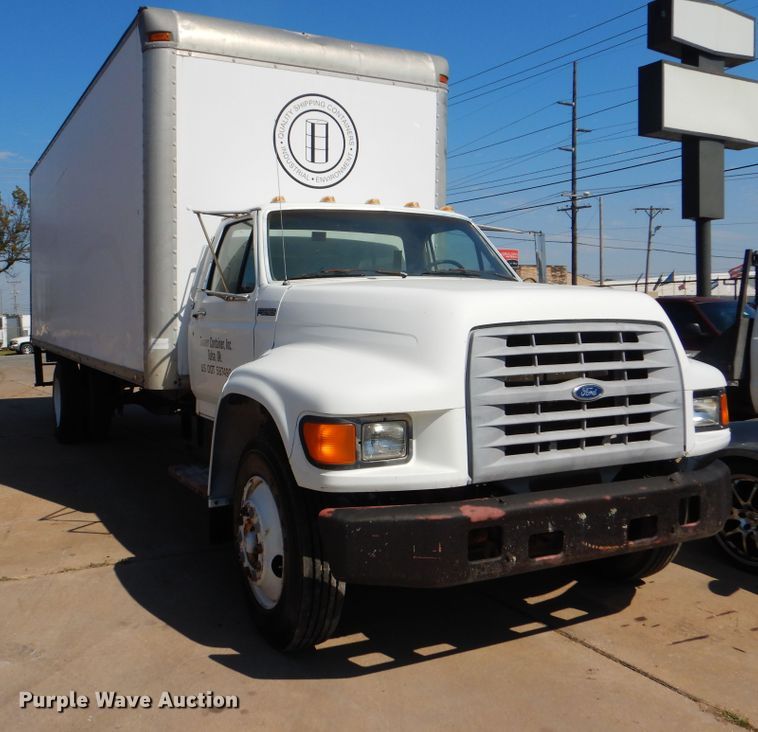 image for item AE9702 1998 Ford F700  box truck