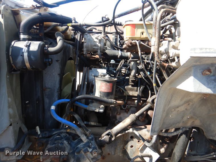 image for item AE9702 1998 Ford F700  box truck