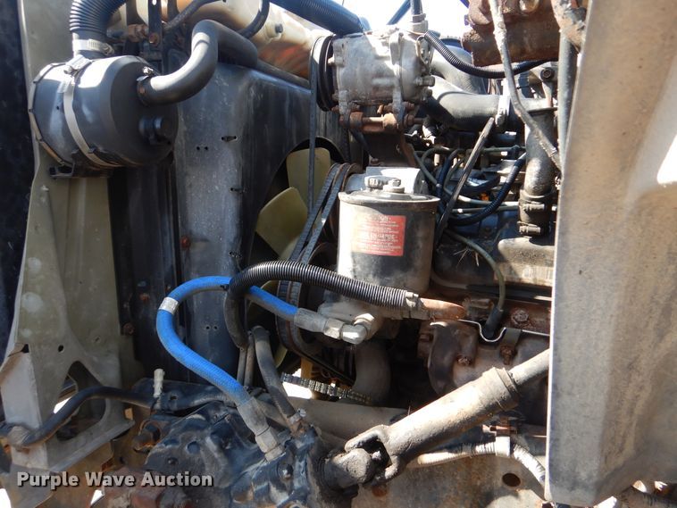 image for item AE9702 1998 Ford F700  box truck