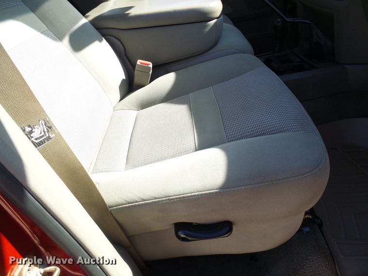 image for item DC2898 2006 Dodge Ram 2500  Mega Cab pickup truck