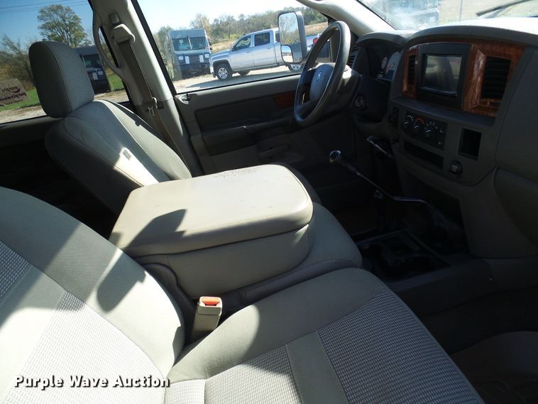 image for item DC2898 2006 Dodge Ram 2500  Mega Cab pickup truck