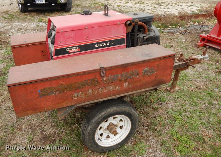 image for item DF6693 Lincoln Electric Ranger 9 welder