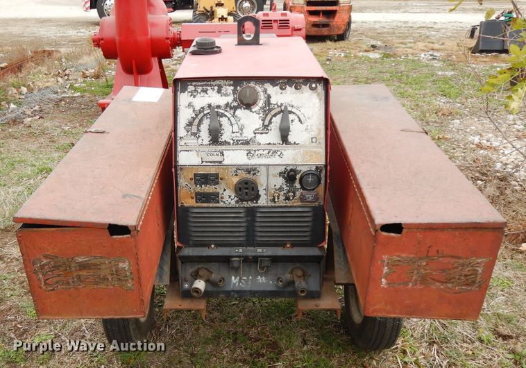 image for item DF6693 Lincoln Electric Ranger 9 welder