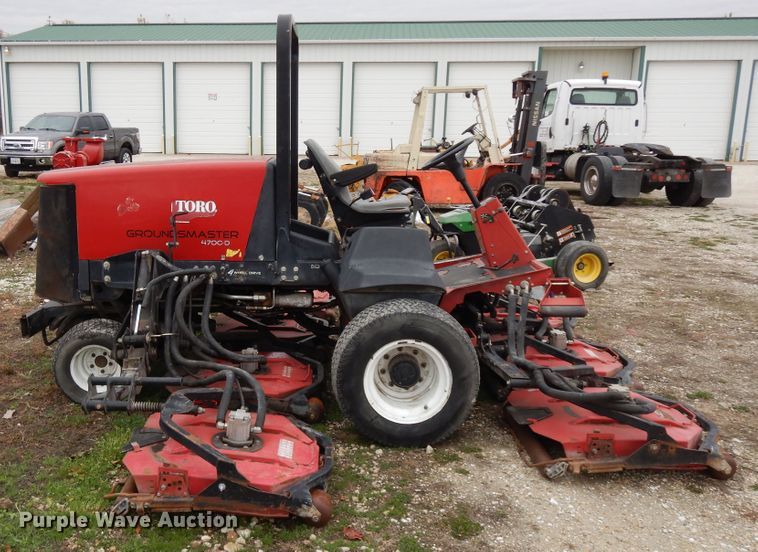 Toro Groundsmaster 4700D lawn mower in Galesburg, IL Item DF6697 sold