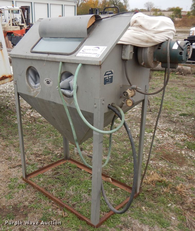 image for item DF6702 Zero Mfg DCM175 sandblaster