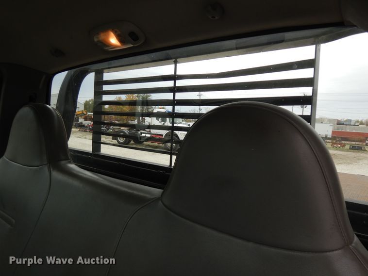 image for item DF6707 2005 Ford F550 Super Duty  flatbed truck