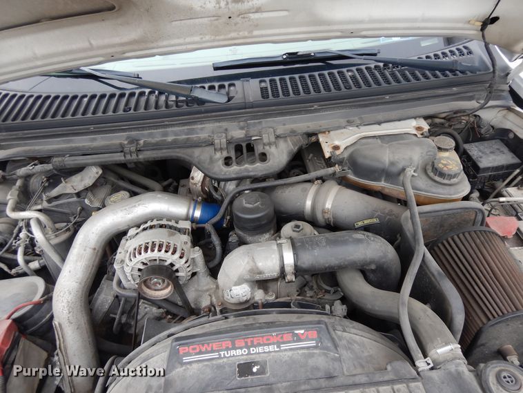 image for item DF6707 2005 Ford F550 Super Duty  flatbed truck