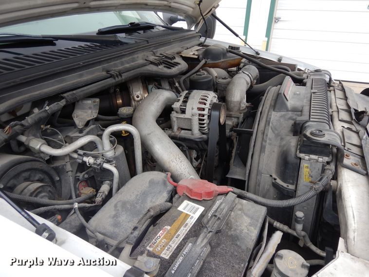 image for item DF6707 2005 Ford F550 Super Duty  flatbed truck