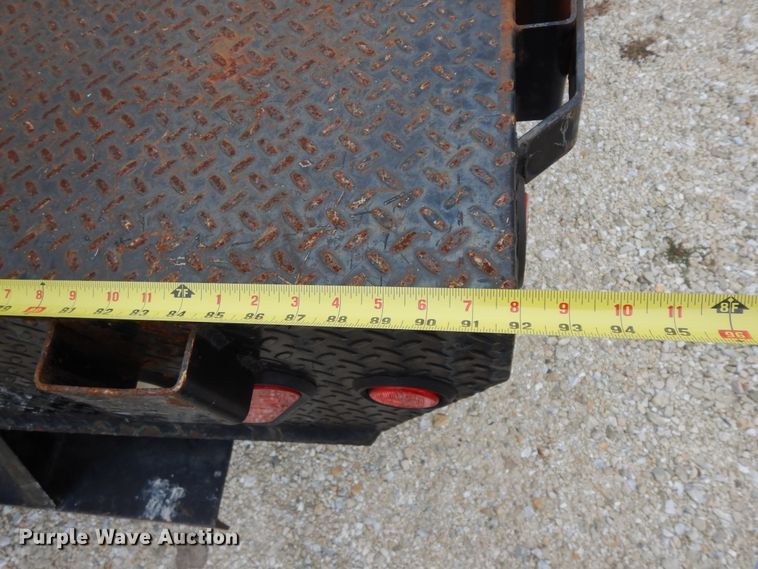 image for item DF6707 2005 Ford F550 Super Duty  flatbed truck