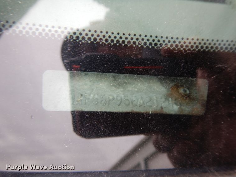 image for item DF6707 2005 Ford F550 Super Duty  flatbed truck