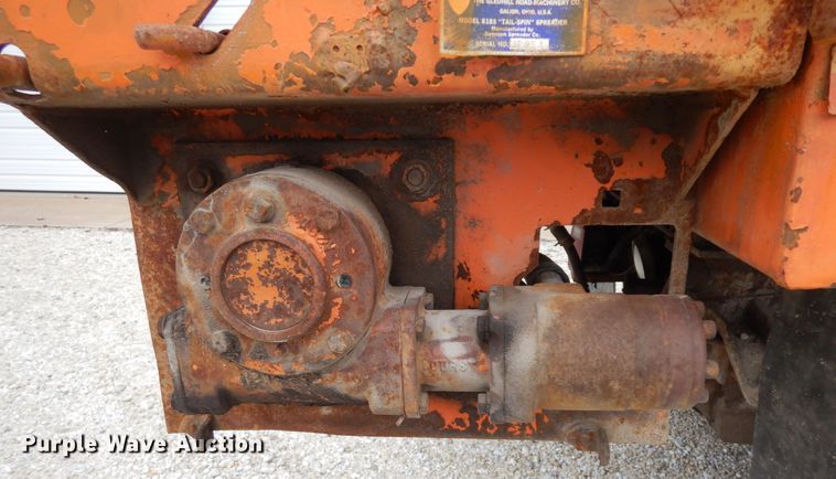 image for item DF6708 2000 International 2554  dump truck