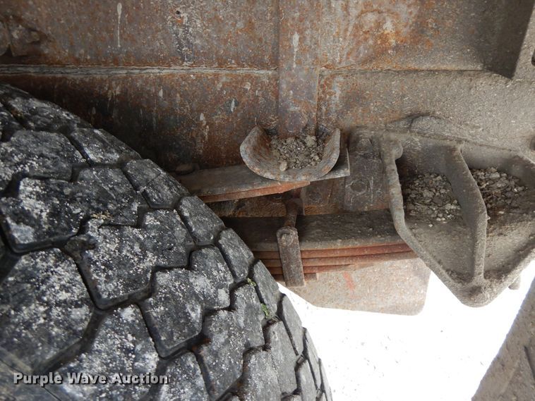 image for item DF6708 2000 International 2554  dump truck