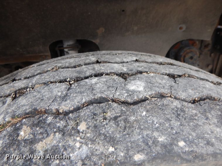 image for item DF6708 2000 International 2554  dump truck