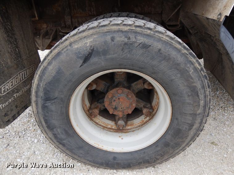 image for item DF6708 2000 International 2554  dump truck