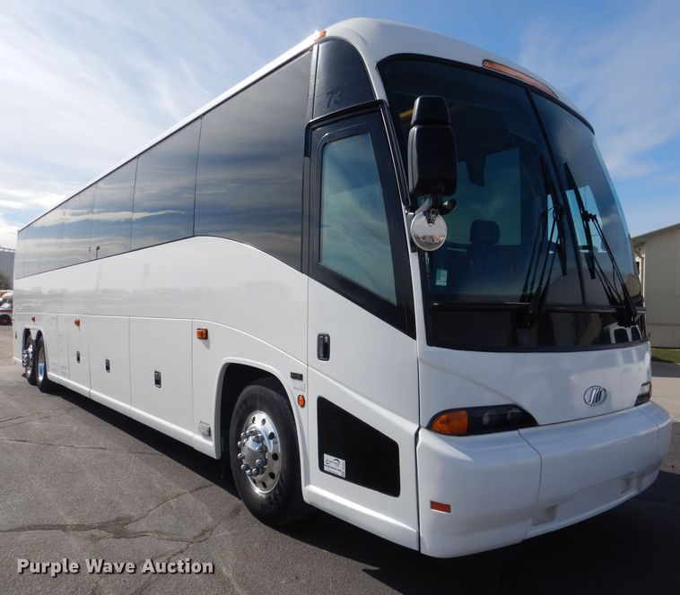 image for item DG4637 2007 MCI J4500  coach bus