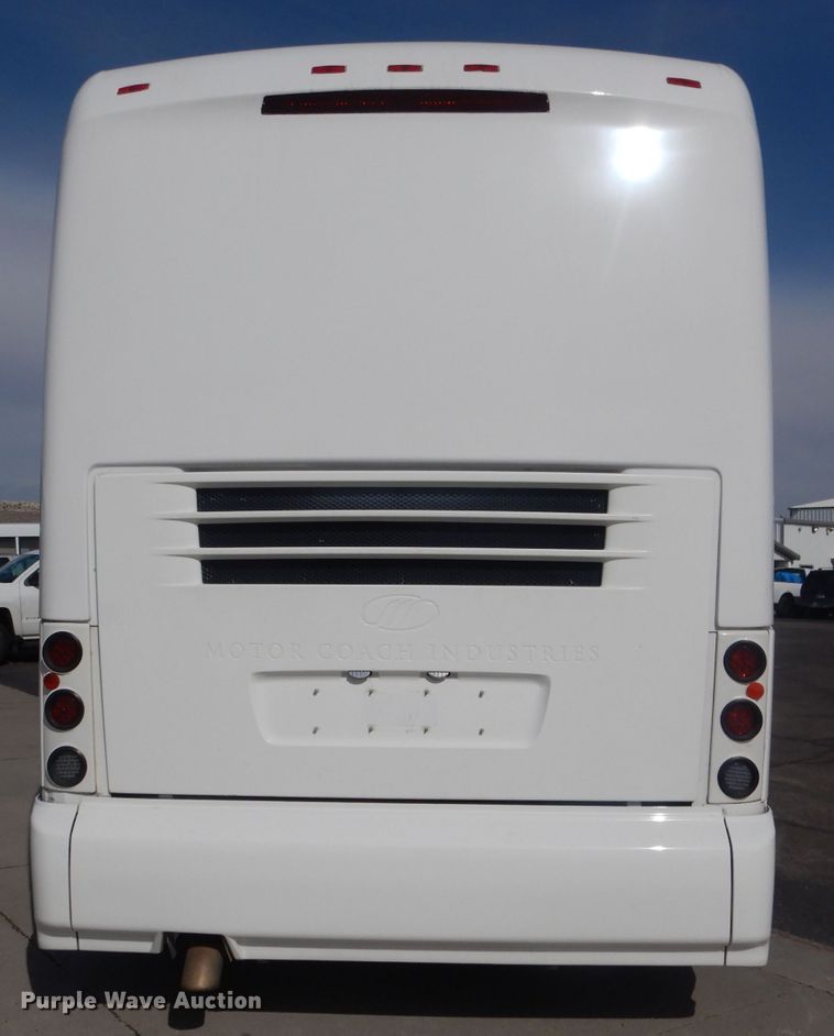 image for item DG4637 2007 MCI J4500  coach bus