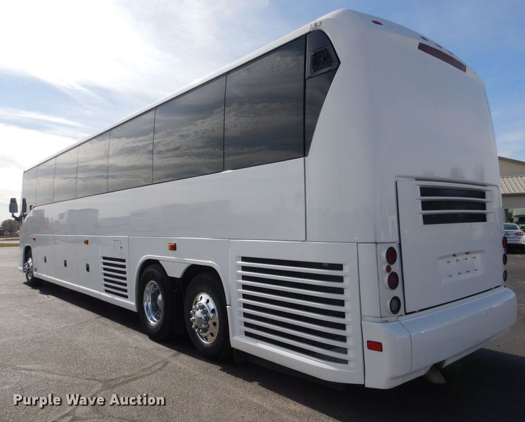 image for item DG4637 2007 MCI J4500  coach bus