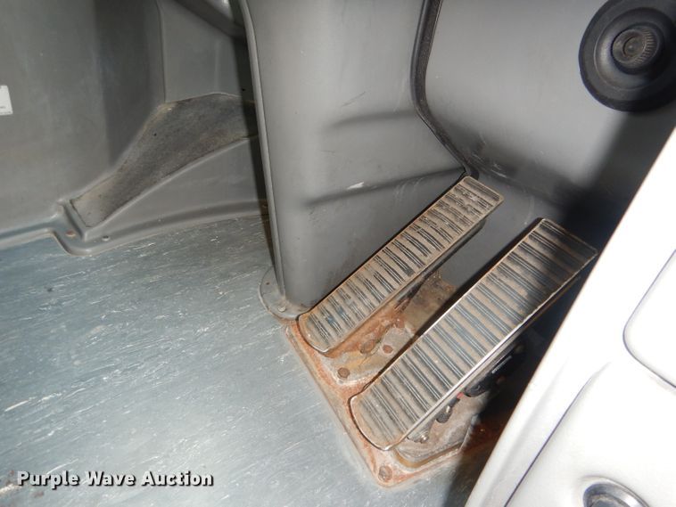 image for item DG4637 2007 MCI J4500  coach bus