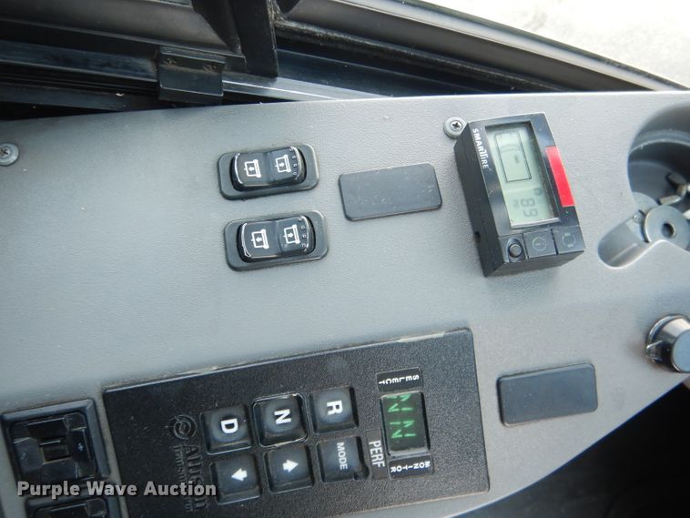 image for item DG4637 2007 MCI J4500  coach bus