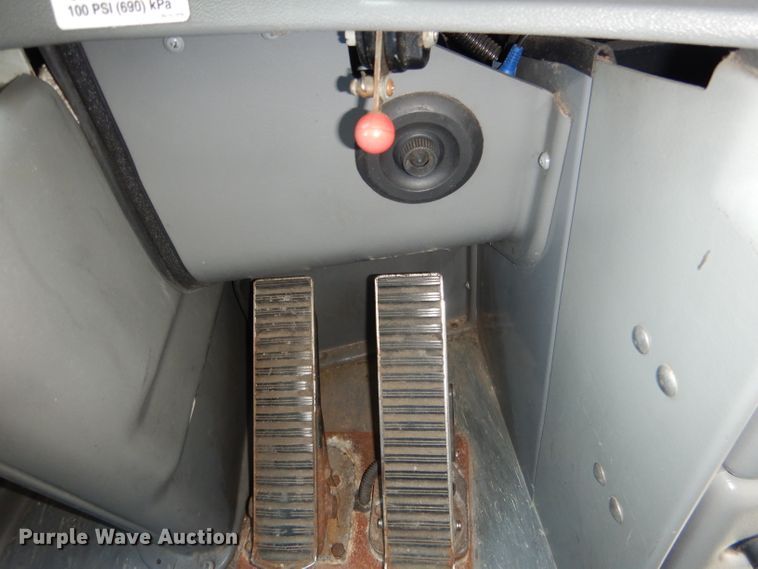 image for item DG4637 2007 MCI J4500  coach bus