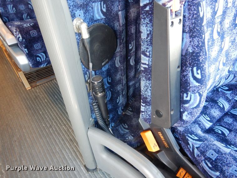 image for item DG4637 2007 MCI J4500  coach bus