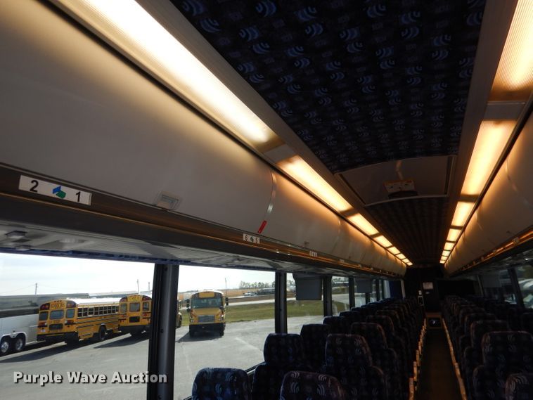 image for item DG4637 2007 MCI J4500  coach bus