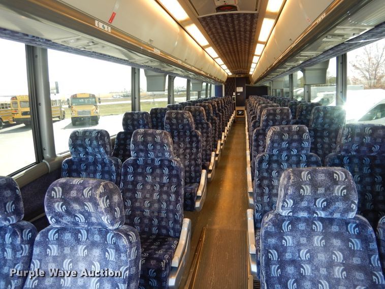 image for item DG4637 2007 MCI J4500  coach bus