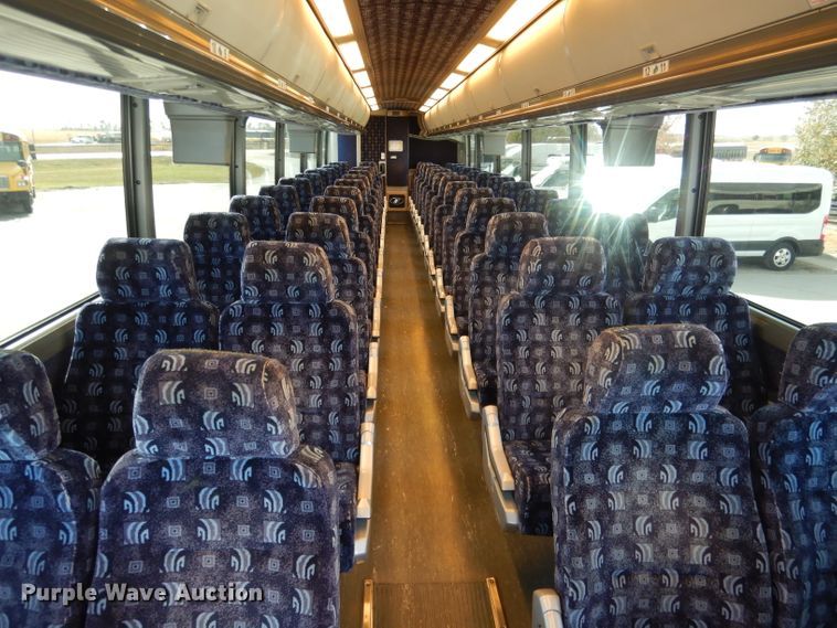 image for item DG4637 2007 MCI J4500  coach bus