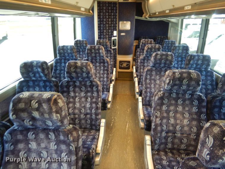 image for item DG4637 2007 MCI J4500  coach bus