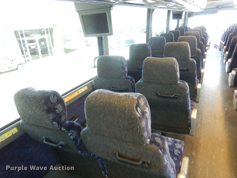 image for item DG4637 2007 MCI J4500  coach bus