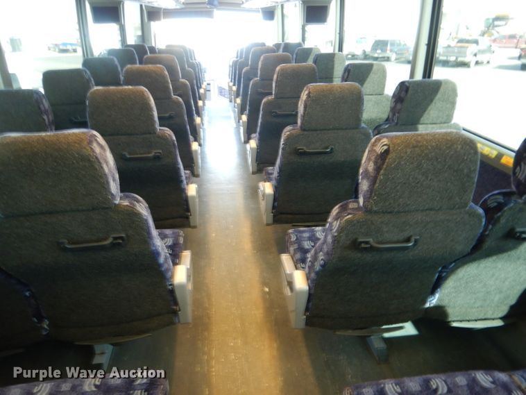 image for item DG4637 2007 MCI J4500  coach bus