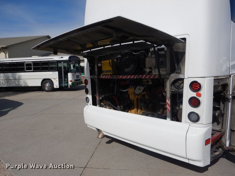 image for item DG4637 2007 MCI J4500  coach bus