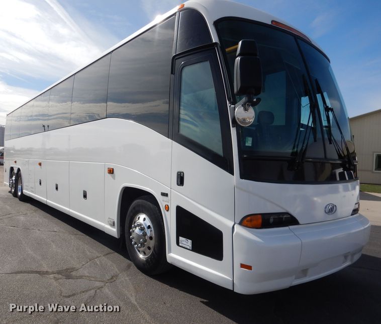 image for item DG4637 2007 MCI J4500  coach bus