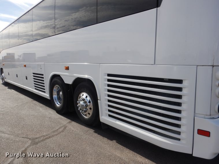 image for item DG4637 2007 MCI J4500  coach bus