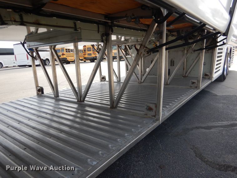 image for item DG4637 2007 MCI J4500  coach bus