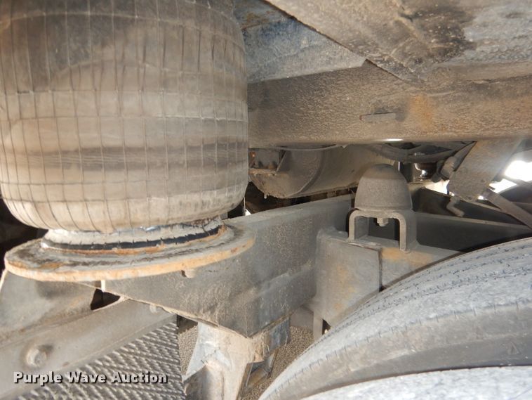 image for item DG4637 2007 MCI J4500  coach bus